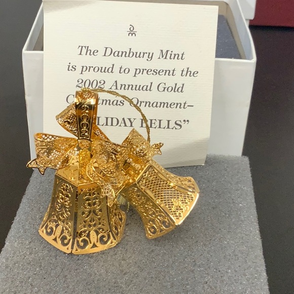 Danbury Mint Other - 2002   23kt gold Holiday Bells Christmas Ornament